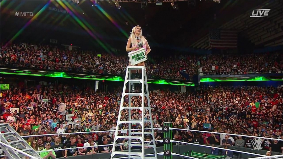 MITB2018_mp4_011081389.jpg