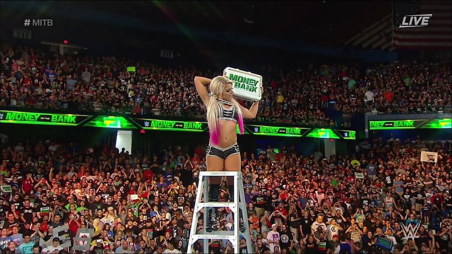 MITB2018_mp4_011086795.jpg