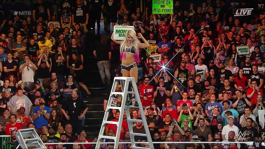 MITB2018_mp4_011134827.jpg