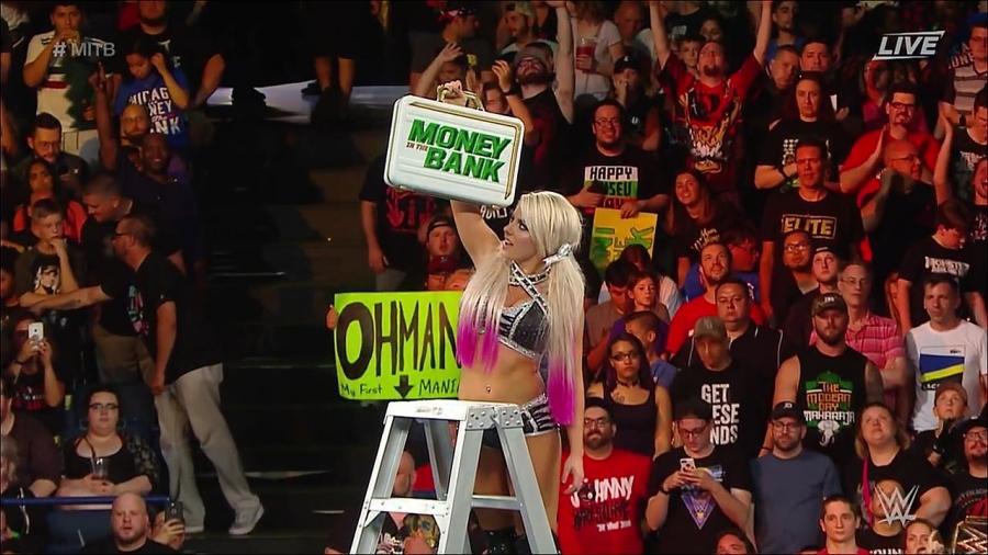 MITB2018_mp4_011152496.jpg