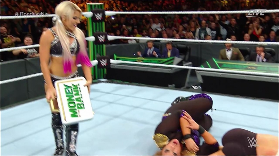 MITB2018_mp4_018132920.jpg