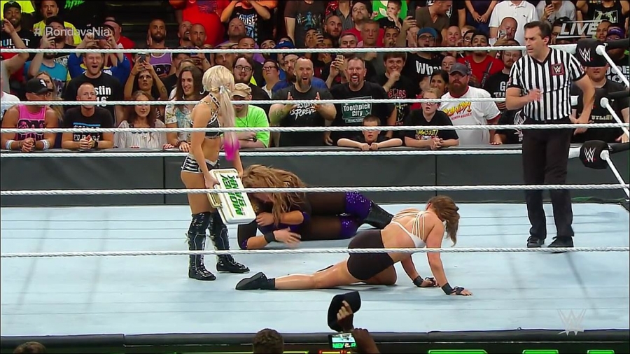 MITB2018_mp4_018137395.jpg