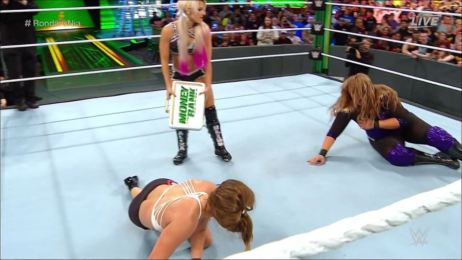 MITB2018_mp4_018137876.jpg