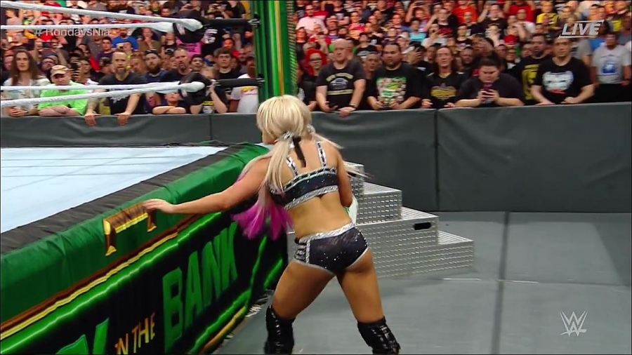 MITB2018_mp4_018190840.jpg