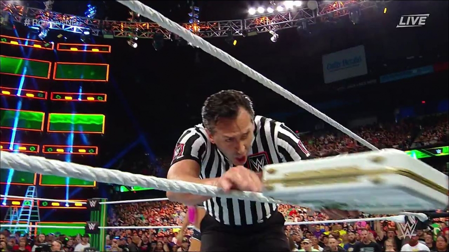 MITB2018_mp4_018212942.jpg