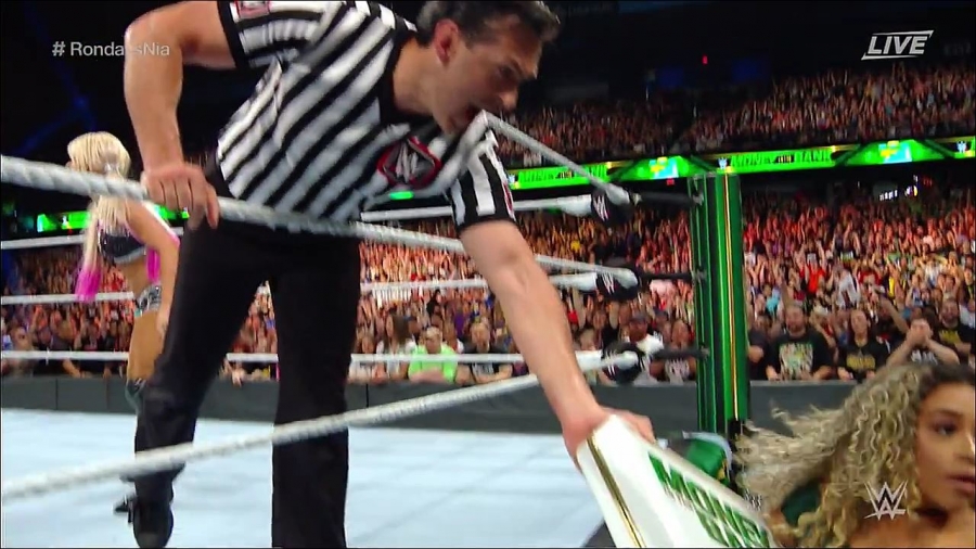 MITB2018_mp4_018214573.jpg