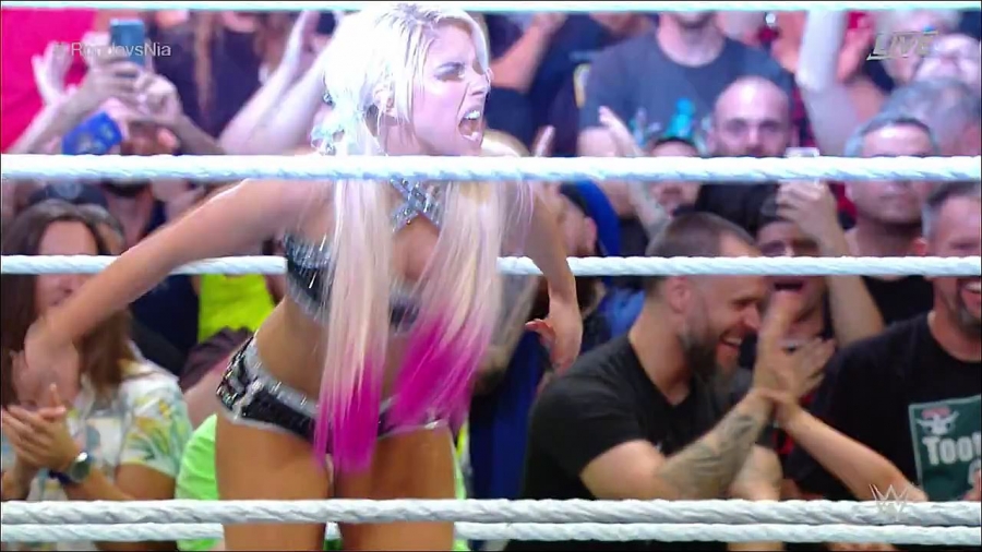 MITB2018_mp4_018268526.jpg