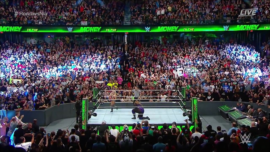 MITB2018_mp4_018282130.jpg