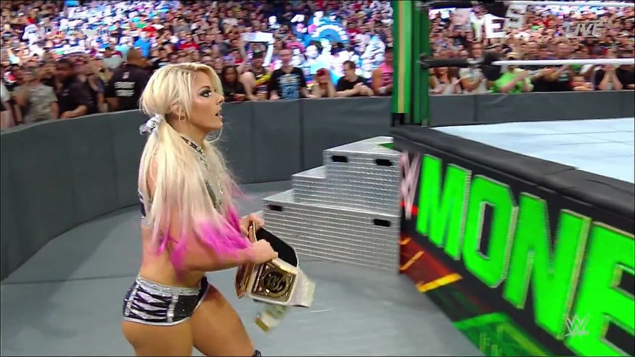 MITB2018_mp4_018284571.jpg