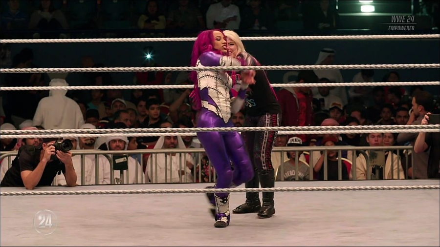 WWE_24_S01E15_Empowered_720p_WEB_h264-HEEL_mp4_000604501.jpg