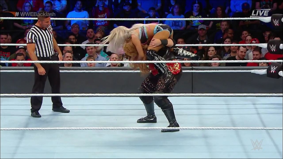 WWE_Backlash_2018_PPV_720p_WEB_h264-HEEL_mp4_002238162.jpg