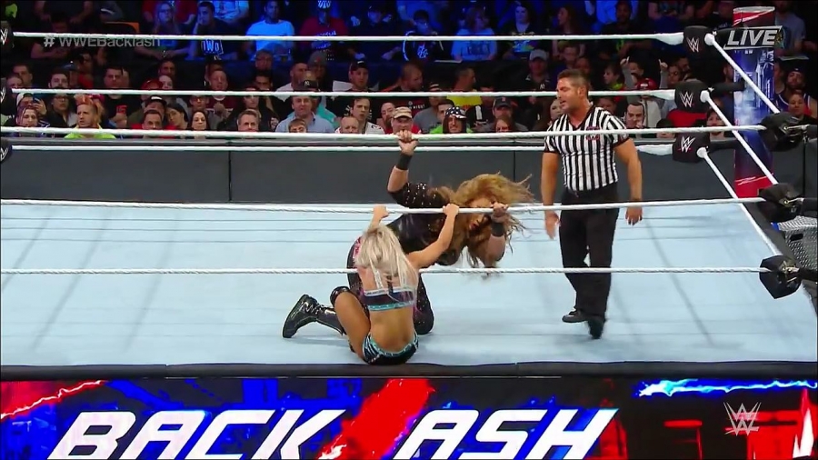 WWE_Backlash_2018_PPV_720p_WEB_h264-HEEL_mp4_002313762.jpg