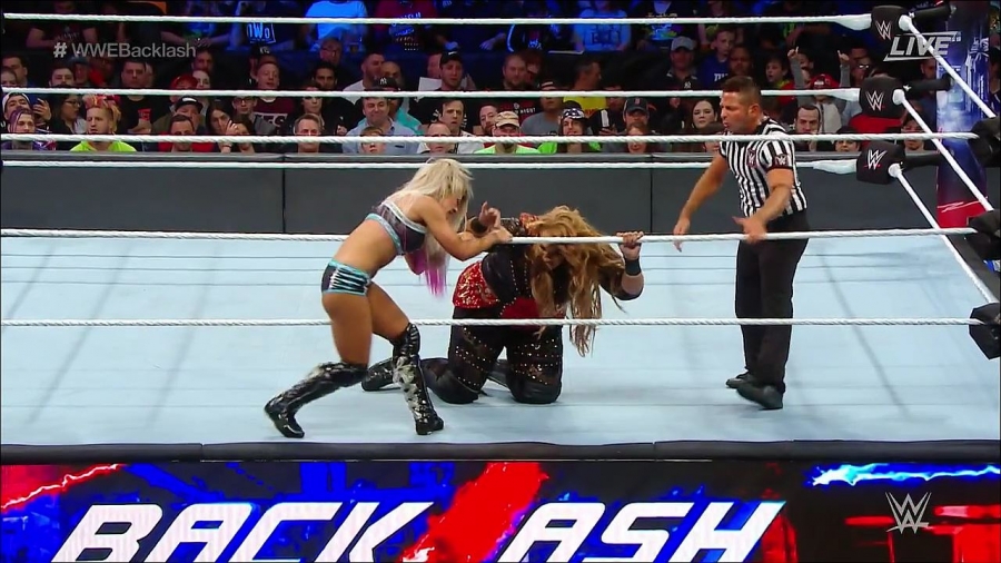 WWE_Backlash_2018_PPV_720p_WEB_h264-HEEL_mp4_002314895.jpg