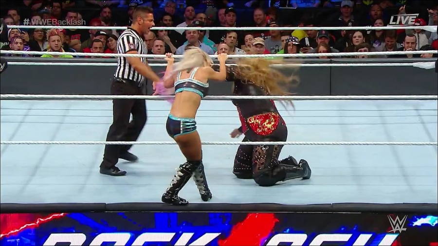 WWE_Backlash_2018_PPV_720p_WEB_h264-HEEL_mp4_002319062.jpg