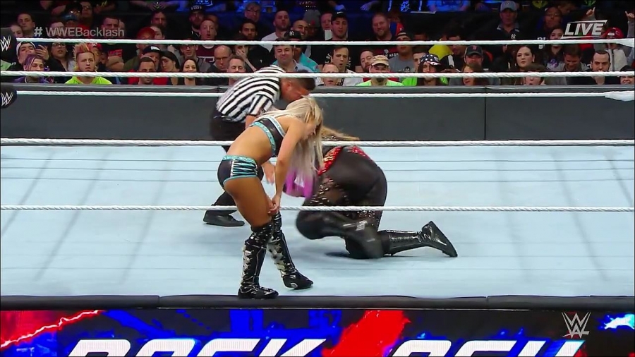 WWE_Backlash_2018_PPV_720p_WEB_h264-HEEL_mp4_002319763.jpg