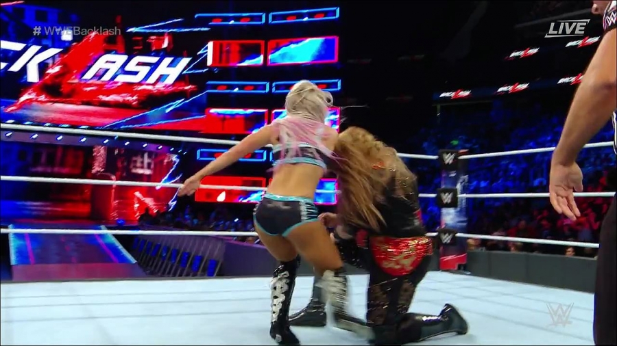 WWE_Backlash_2018_PPV_720p_WEB_h264-HEEL_mp4_002323998.jpg