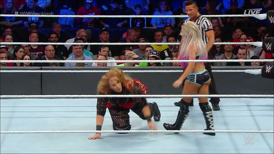 WWE_Backlash_2018_PPV_720p_WEB_h264-HEEL_mp4_002391298.jpg