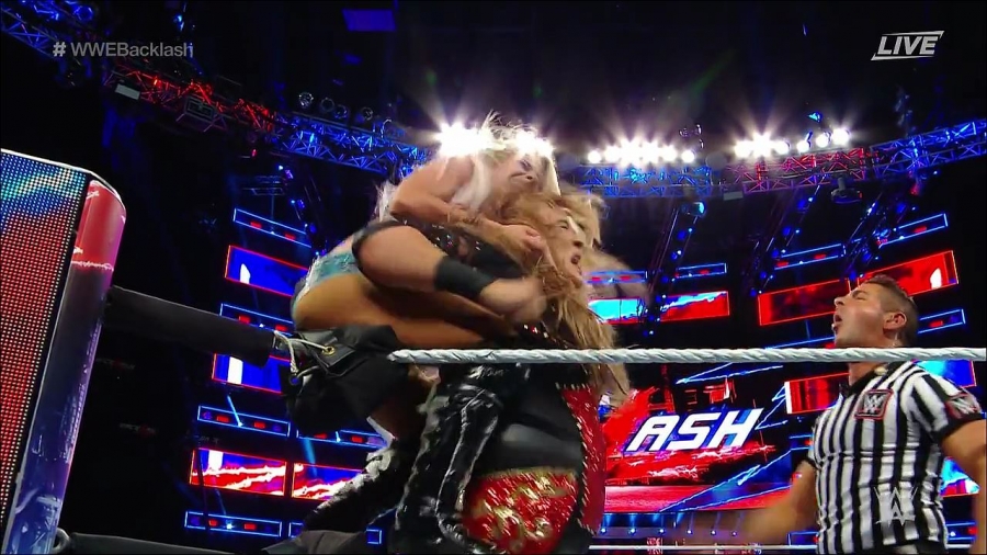 WWE_Backlash_2018_PPV_720p_WEB_h264-HEEL_mp4_002529794.jpg