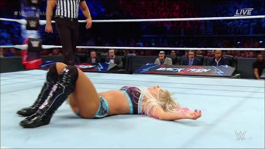 WWE_Backlash_2018_PPV_720p_WEB_h264-HEEL_mp4_002534940.jpg