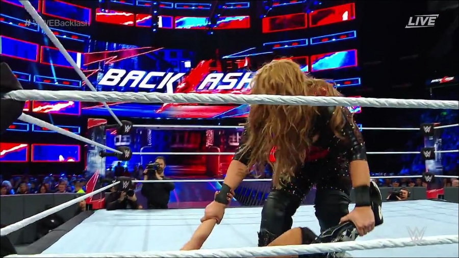 WWE_Backlash_2018_PPV_720p_WEB_h264-HEEL_mp4_002584769.jpg