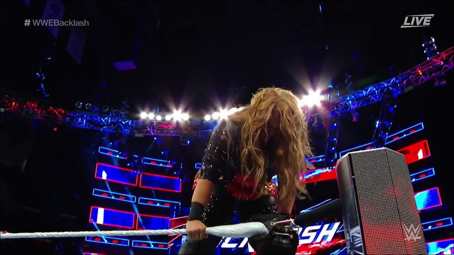 WWE_Backlash_2018_PPV_720p_WEB_h264-HEEL_mp4_002612426.jpg