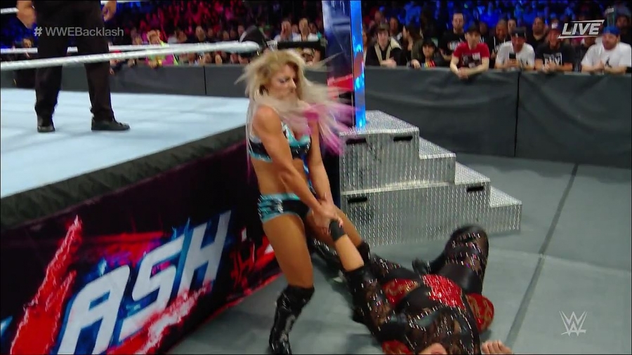 WWE_Backlash_2018_PPV_720p_WEB_h264-HEEL_mp4_002674797.jpg