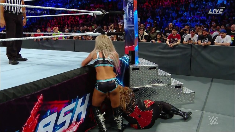 WWE_Backlash_2018_PPV_720p_WEB_h264-HEEL_mp4_002691651.jpg