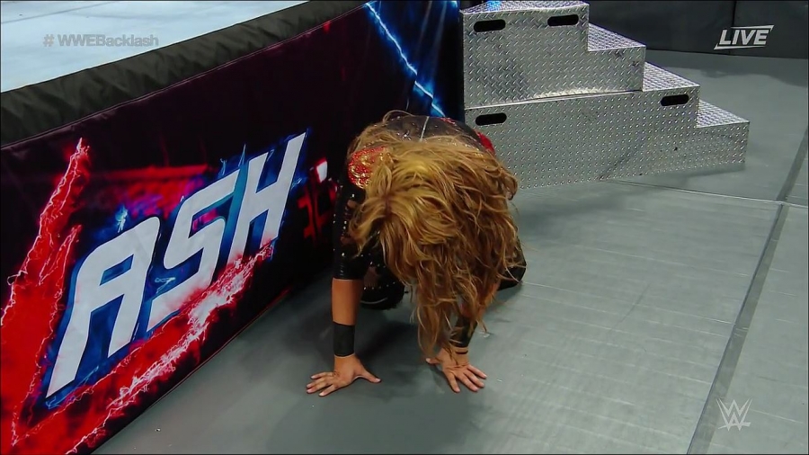 WWE_Backlash_2018_PPV_720p_WEB_h264-HEEL_mp4_002705966.jpg