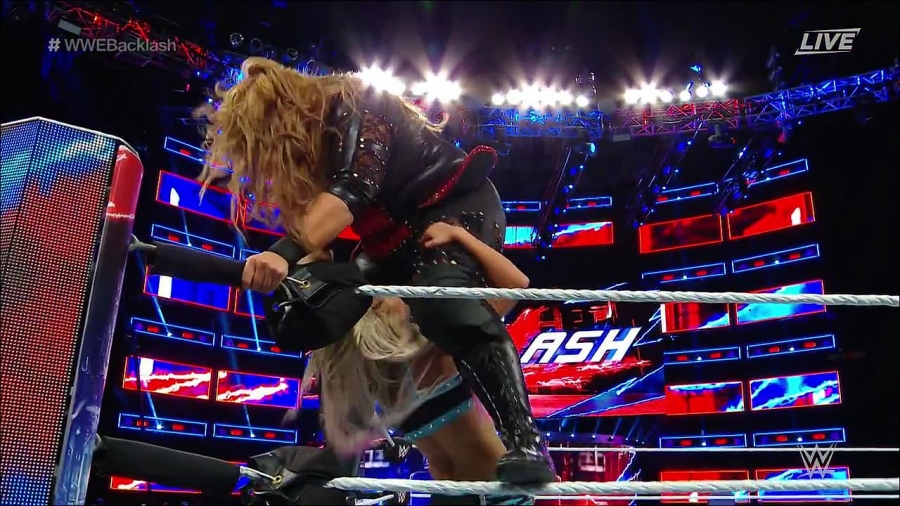 WWE_Backlash_2018_PPV_720p_WEB_h264-HEEL_mp4_002768245.jpg