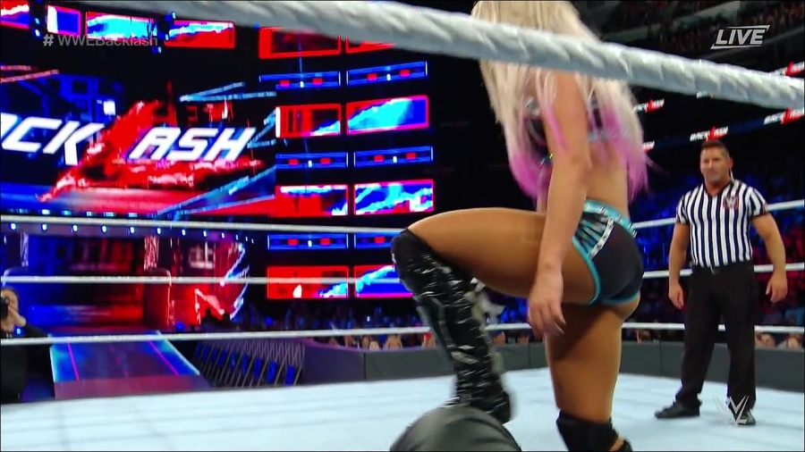 WWE_Backlash_2018_PPV_720p_WEB_h264-HEEL_mp4_002818454.jpg