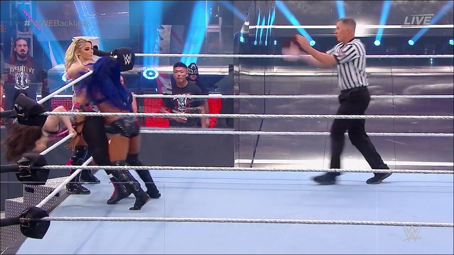 WWE_Backlash_2020_PPV_720p_WEB_h264-HEEL_mp4_000584877.jpg