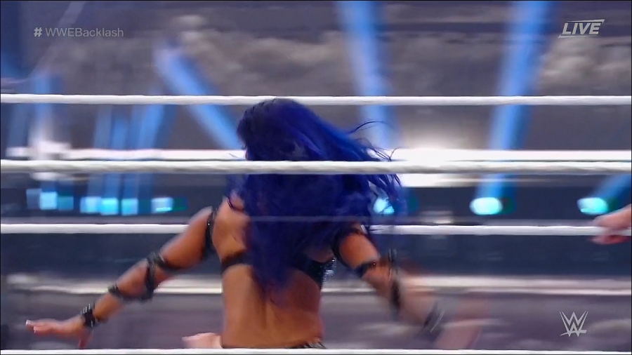 WWE_Backlash_2020_PPV_720p_WEB_h264-HEEL_mp4_000626410.jpg