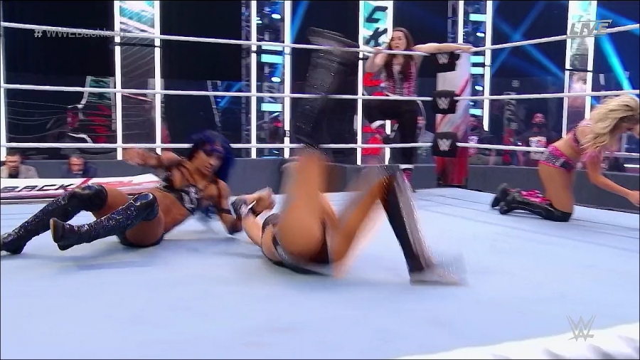 WWE_Backlash_2020_PPV_720p_WEB_h264-HEEL_mp4_000635577.jpg