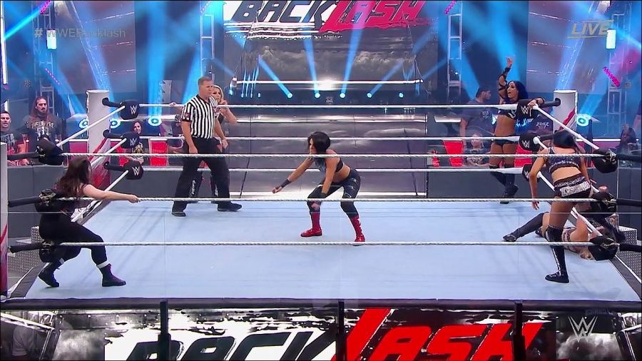 WWE_Backlash_2020_PPV_720p_WEB_h264-HEEL_mp4_000775977.jpg