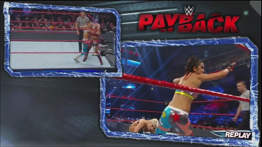 WWE_Payback_2017_720p_H264-XWT_mp4_20170430_224431_203.jpg