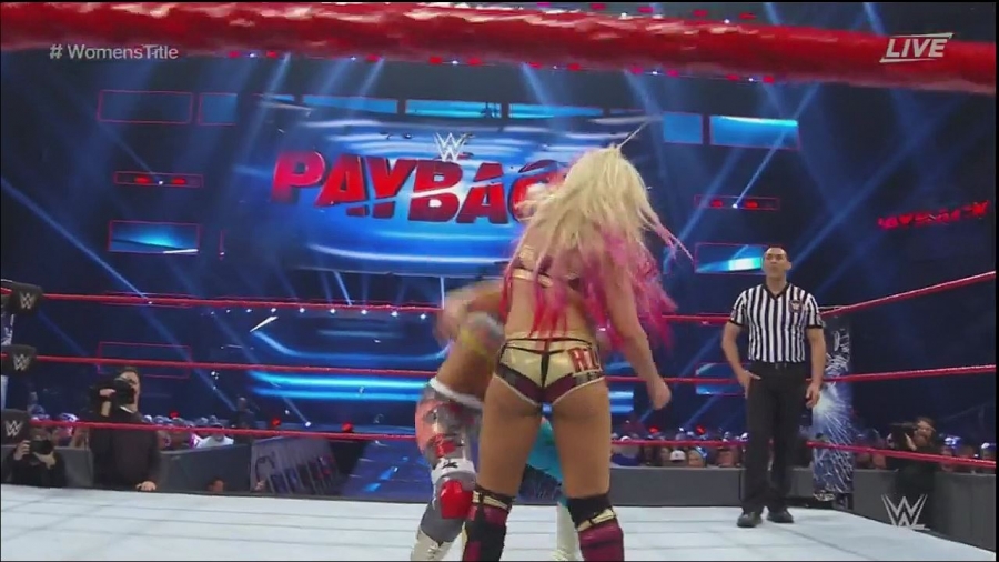 WWE_Payback_2017_720p_H264-XWT_mp4_20170430_225141_056.jpg