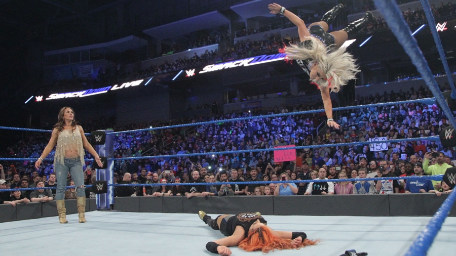 WWE_Smackdown_12417_Alexa_Bliss_Becky_Lynch_1920x1080.jpg