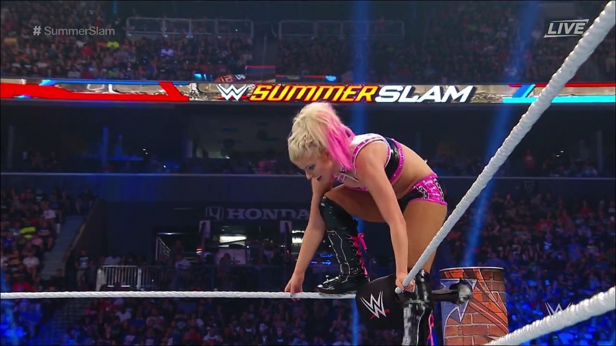 WWE_SummerSlam_2017_PPV_720p_WEB_h264-HEEL_mp4_005270389.jpg