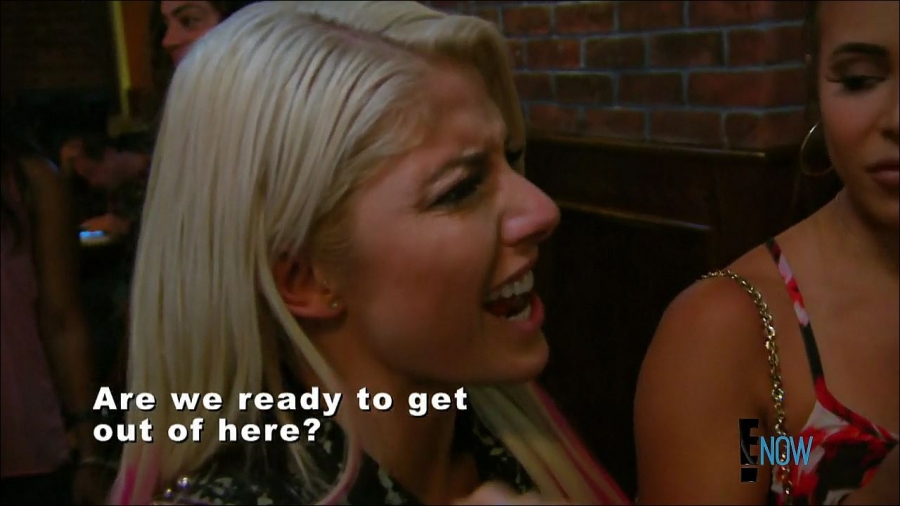 total_divas_s07e08_720p_web_x264-tbs_mkv_001377744.jpg