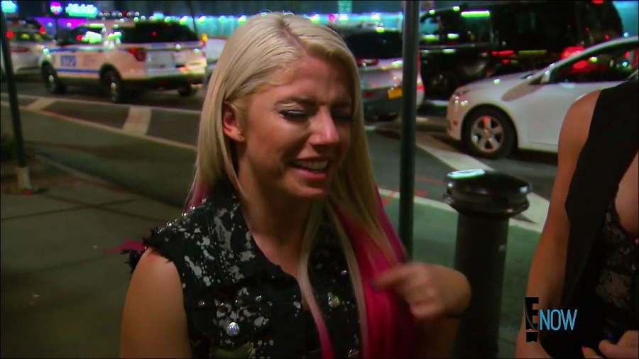 total_divas_s07e08_720p_web_x264-tbs_mkv_001429594.jpg