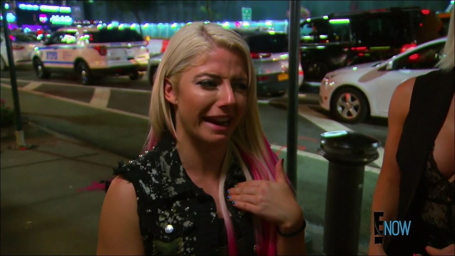 total_divas_s07e08_720p_web_x264-tbs_mkv_001430393.jpg