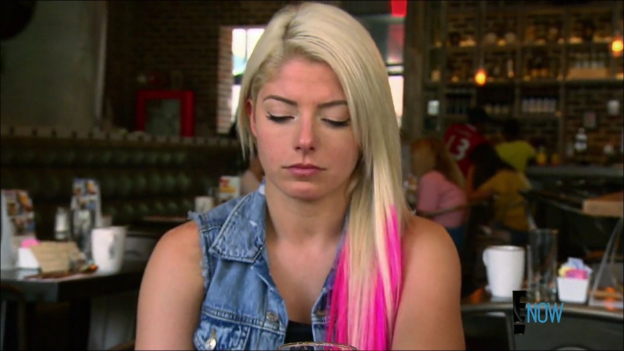 total_divas_s07e08_720p_web_x264-tbs_mkv_001736957.jpg