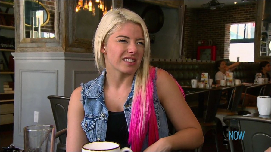 total_divas_s07e08_720p_web_x264-tbs_mkv_001765101.jpg