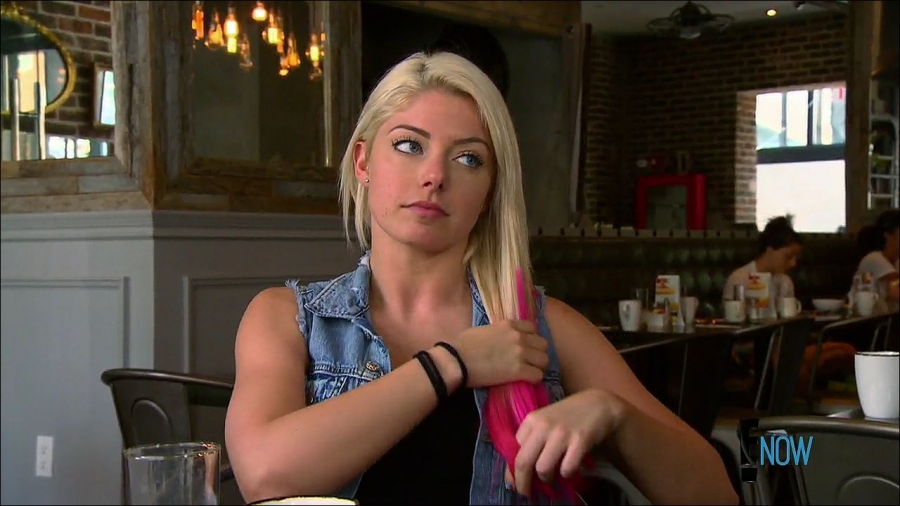 total_divas_s07e08_720p_web_x264-tbs_mkv_001796187.jpg