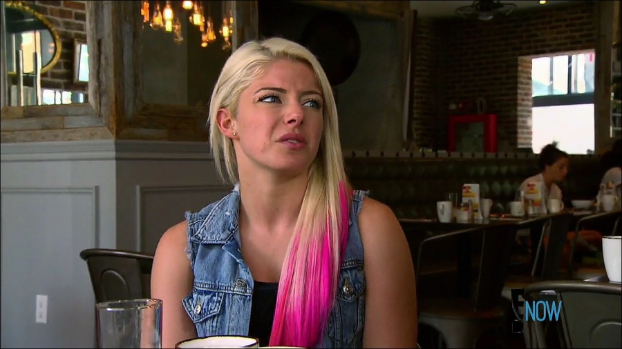 total_divas_s07e08_720p_web_x264-tbs_mkv_001799831.jpg