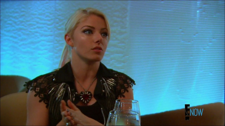 total_divas_s07e08_720p_web_x264-tbs_mkv_002163695.jpg