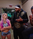 WWE_Extreme_Rules_2019_PPV_720p_WEB_h264-HEEL_mp4_004658868.jpg