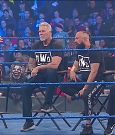 WWE_Friday_Night_SmackDown_2020_03_06_720p_HDTV_x264-NWCHD_mp4_000778577.jpg