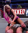 WWE_Mixed_Match_Challenge_S01E08_720p_WEB_h264-HEEL_mp4_000716605.jpg