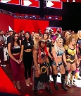WWE_Monday_Night_RAW_2018_07_23_720p_HDTV_x264-KYR_mkv_000267287.jpg